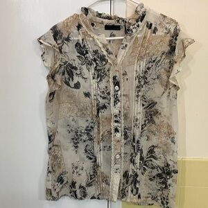 APOSTROPHE Size: X-Large Button Up Sheer Blouse